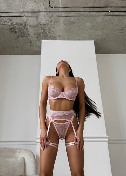 Clea Three Pieces set